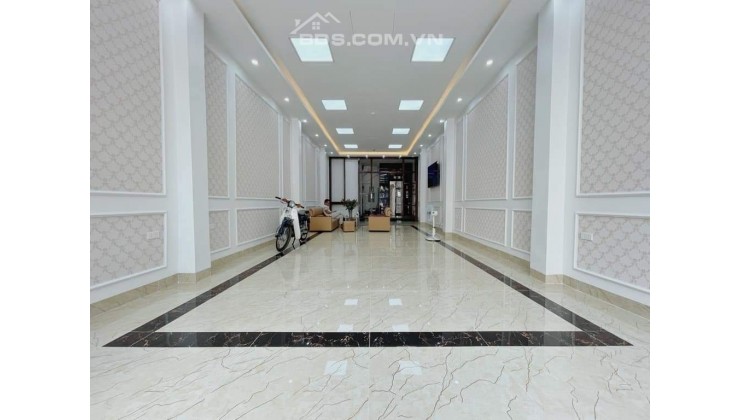Bán nhà Mặt Phố Nguyễn Khang lớn, vỉa hè, oto kinh doanh số 1, 55 m giá 20 tỷ